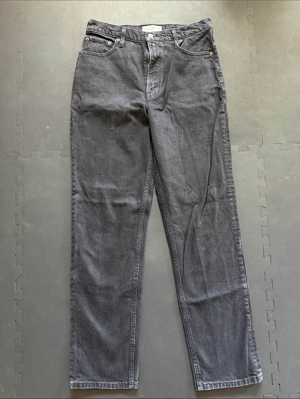 Abercrombie & Fitch 90’s Straight Ultra High-Rise
